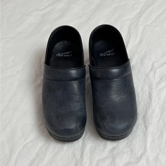 Dansko Professional Black Leather Clogs Womens Size EU 37 Comfort Classic