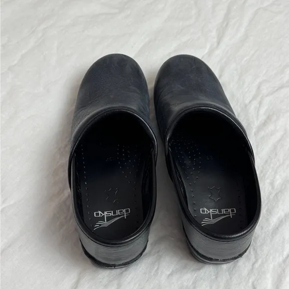 Dansko Professional Black Leather Clogs Womens Size EU 37 Comfort Classic