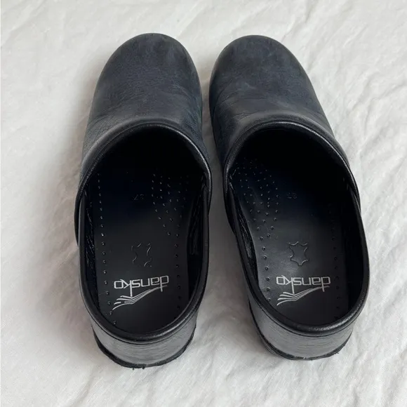 Dansko Professional Black Leather Clogs Womens Size EU 37 Comfort Classic