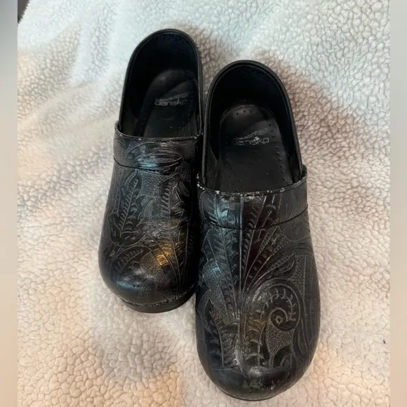 DANSKO Professional Black Tooled Leather Clogs Size 38