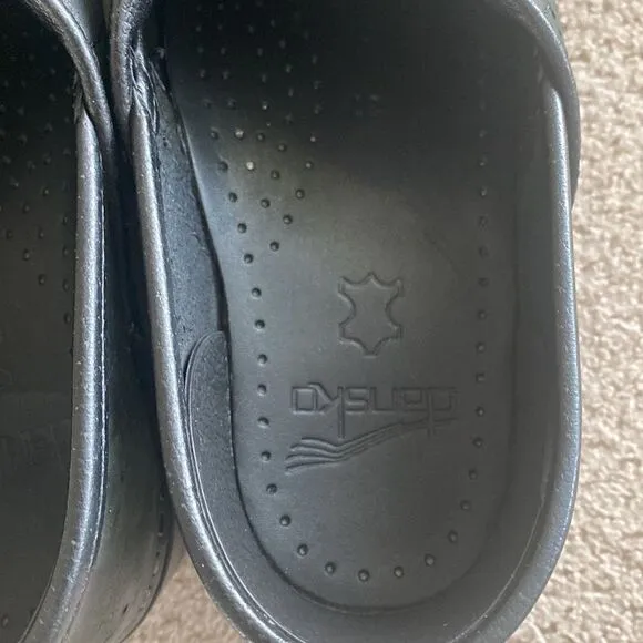 Dansko Professional Black Oiled Leather Clogs Size 37