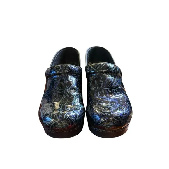 Dansko Professional Clogs 38 Blue and Black Patent Leather Comfort Nurse Shoes