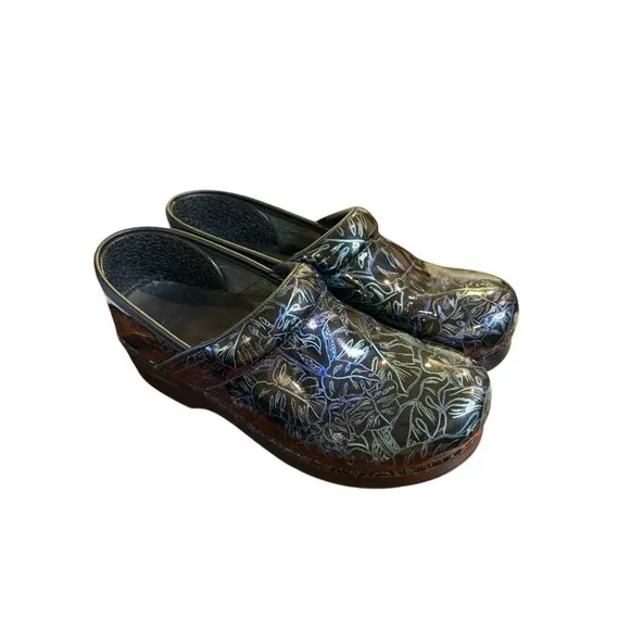 Dansko Professional Clogs 38 Blue and Black Patent Leather Comfort Nurse Shoes