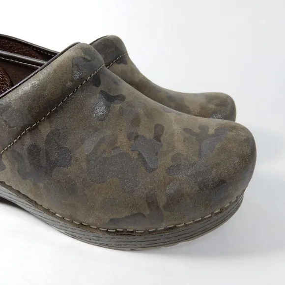 Dansko Professional CLOGS Size 38 7.5 8 Camo Suede Leather Comfort Shoe NEW $140