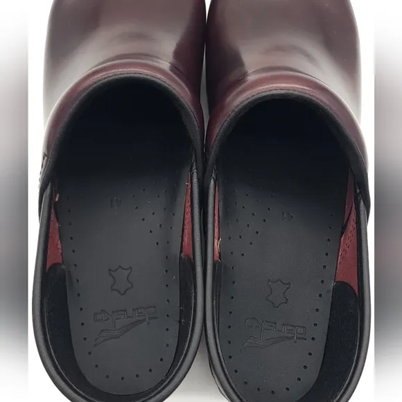 Dansko Professional Cordovan Cabrio Slip On Nursing Clogs Size 41 US 10.5-11