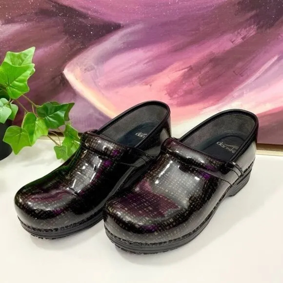 DANSKO professional Criss Cross' Clogs In Black Size 39 / US 8.5 - 9