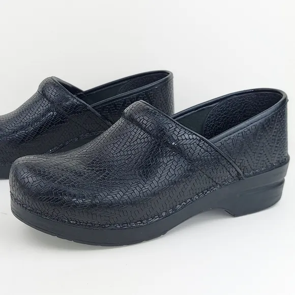 Dansko Professional Embossed Leather Black Comfort Clogs EU 41