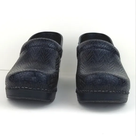 Dansko Professional Embossed Leather Black Comfort Clogs EU 41