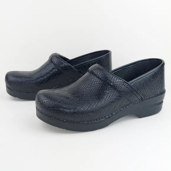 Dansko Professional Embossed Leather Black Comfort Clogs EU 41