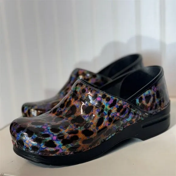 Dansko Professional Leopard Iridescent Patent Leather Clogs Sz 39 Euro US 8.5-9