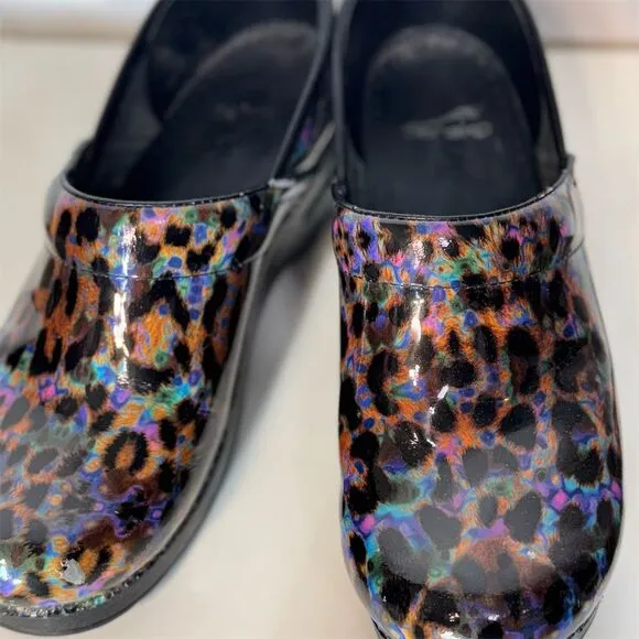 Dansko Professional Leopard Iridescent Patent Leather Clogs Sz 39 Euro US 8.5-9