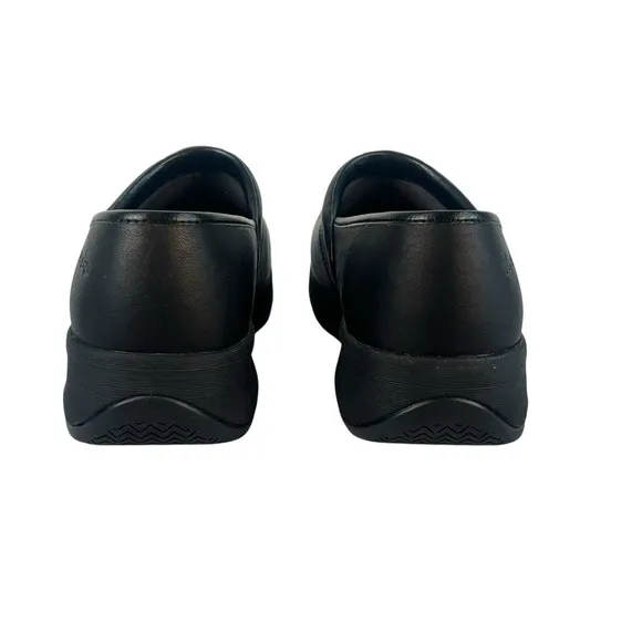 Dansko Professional Light Weight Clogs Black Leather Size 42  new