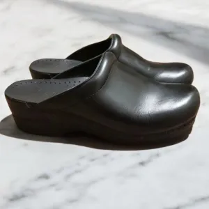 Dansko Professional Sonja Leather Backless Clogs | Black Cabrio | Size 39