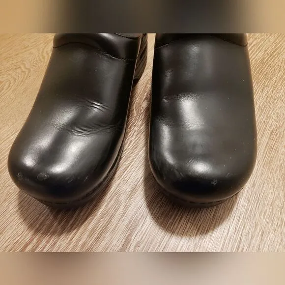 Dansko Professional Sonja Leather Backless Clogs | Black Cabrio | Size 39