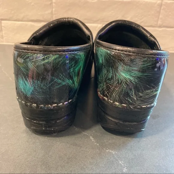 Dansko professional sz 37 US 7 feather multicolor patent clogs