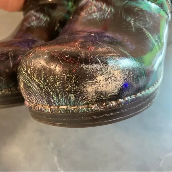 Dansko professional sz 37 US 7 feather multicolor patent clogs