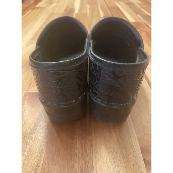 Dansko Professional Women’s Clogs