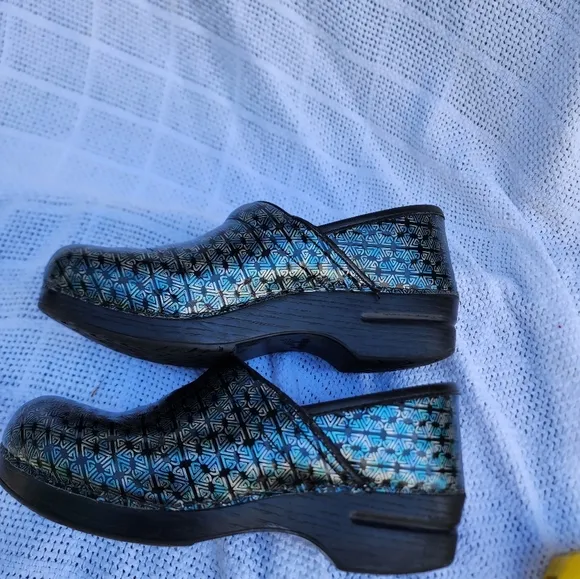 Dansko‎ Rainbow clogs 40/10
