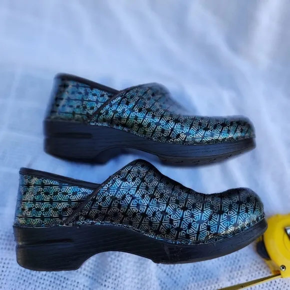 Dansko‎ Rainbow clogs 40/10