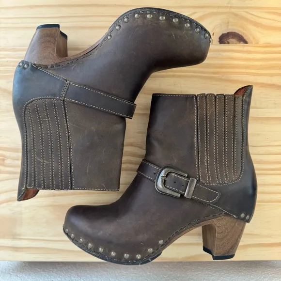 DANSKO Rhianna Clog Style Studded Belted Ankle Boot in Brown EU 37 / US 7