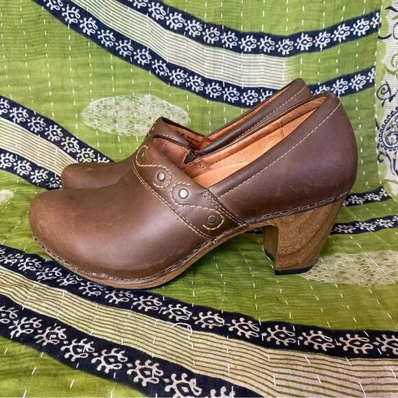 Dansko Riki Brown Leather Studded Clogs Size 38/ 7.5