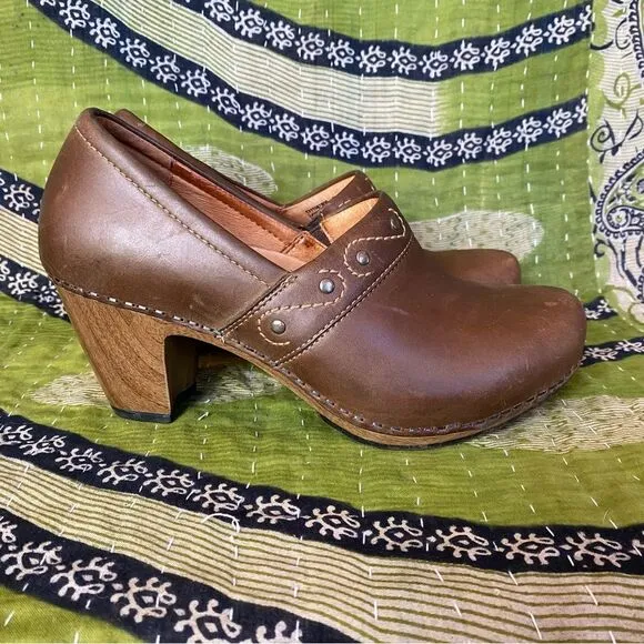 Dansko Riki Brown Leather Studded Clogs Size 38/ 7.5