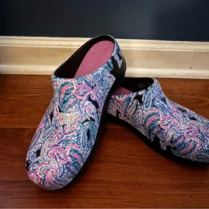Dansko rubber lightweight clogs 39 blue pink paisley