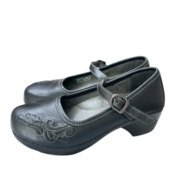 Dansko Savanna 38 7.5/8 Mary Jane Comfort Clogs Embroidered Black Leather Shoes