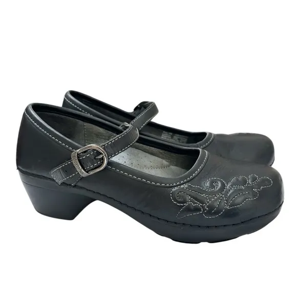Dansko Savanna 38 7.5/8 Mary Jane Comfort Clogs Embroidered Black Leather Shoes