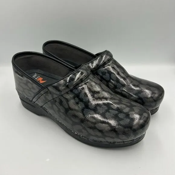 Dansko Shoes Womens SZ 42‎ Pro XP Clogs Black Leather Animal Print Round Toe