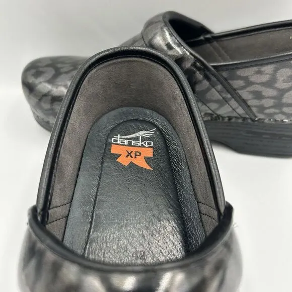 Dansko Shoes Womens SZ 42‎ Pro XP Clogs Black Leather Animal Print Round Toe