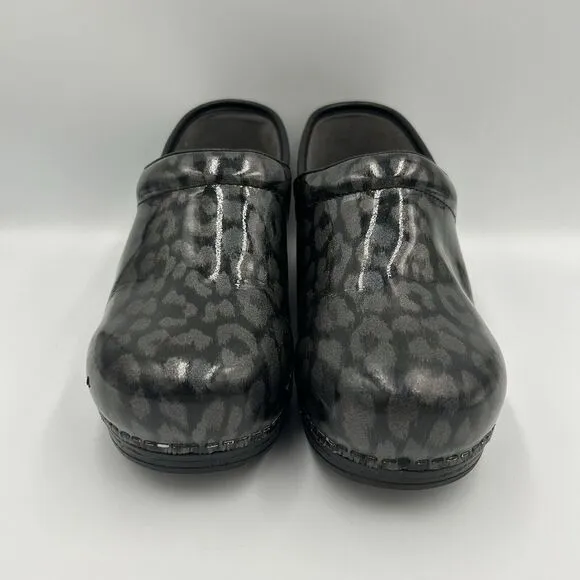 Dansko Shoes Womens SZ 42‎ Pro XP Clogs Black Leather Animal Print Round Toe