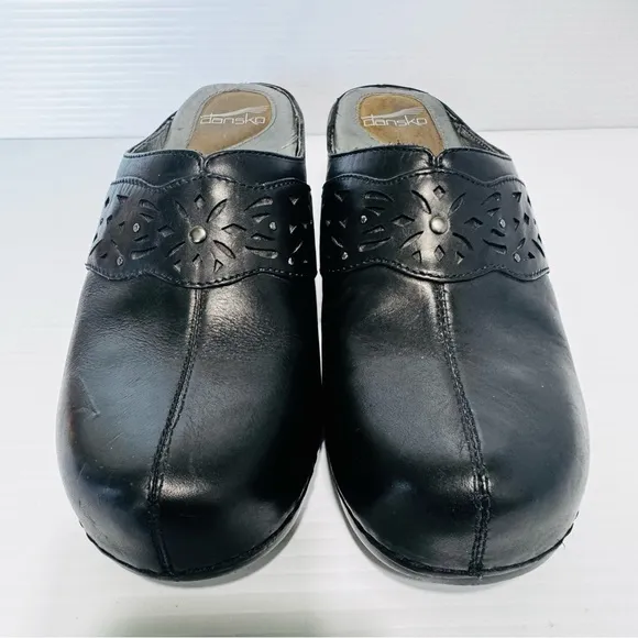 Dansko Shyanne Black Leather Clogs Size 39