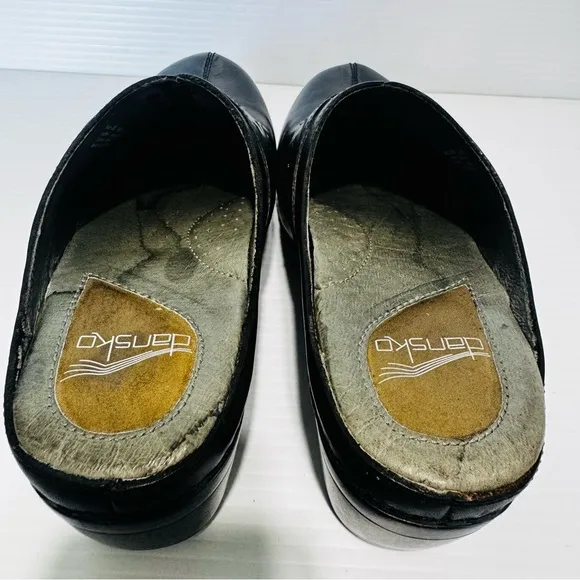 Dansko Shyanne Black Leather Clogs Size 39