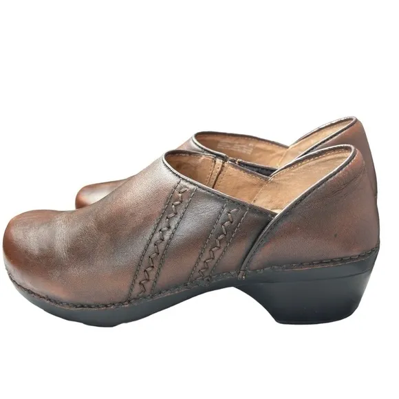 Dansko Sienna Brown Leather Mules Clogs Women's EU 40 US 9 Slip On Comfort Shoe