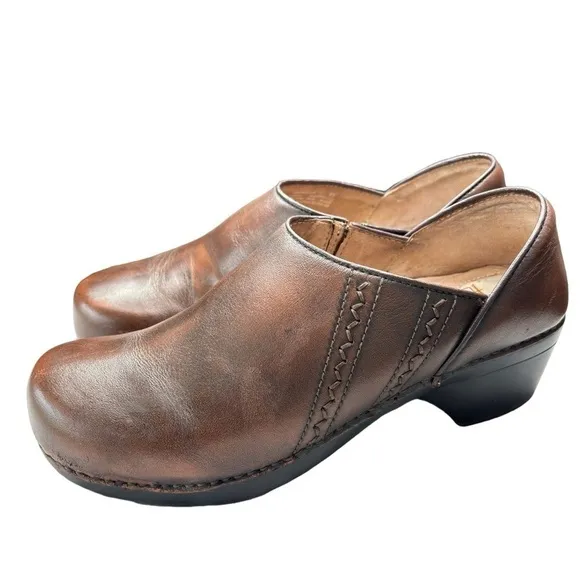 Dansko Sienna Brown Leather Mules Clogs Women's EU 40 US 9 Slip On Comfort Shoe