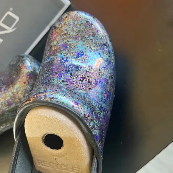 Dansko Size 38 Professional Clogs Metallic Ink Comfort Shoes NIB
