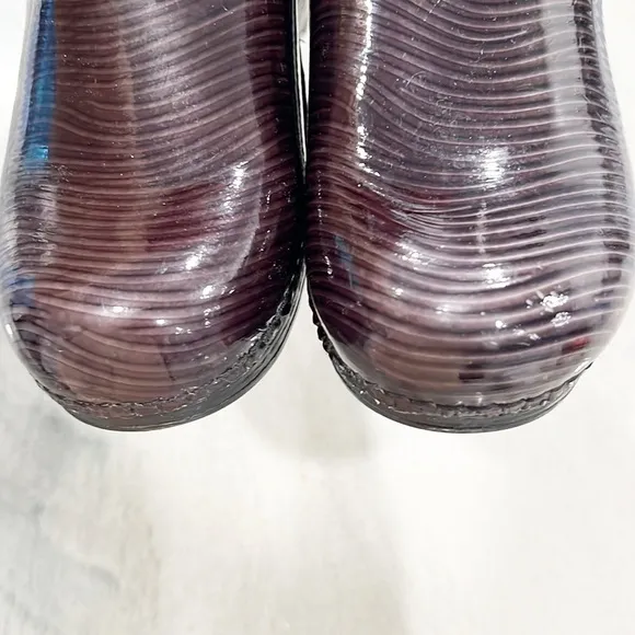 Dansko Striped Patent Leather XP Clogs size 39 8.5 - 9 Professional