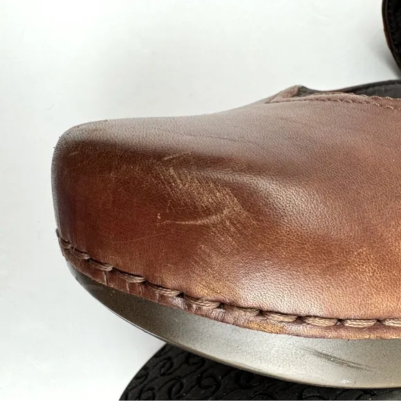 Dansko Tandy Mary Jane Clogs. Size EU 38. Brown Leather.