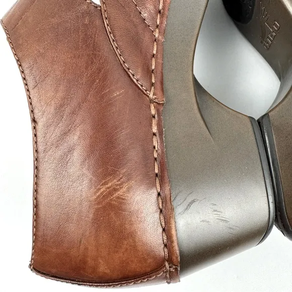 Dansko Tandy Mary Jane Clogs. Size EU 38. Brown Leather.