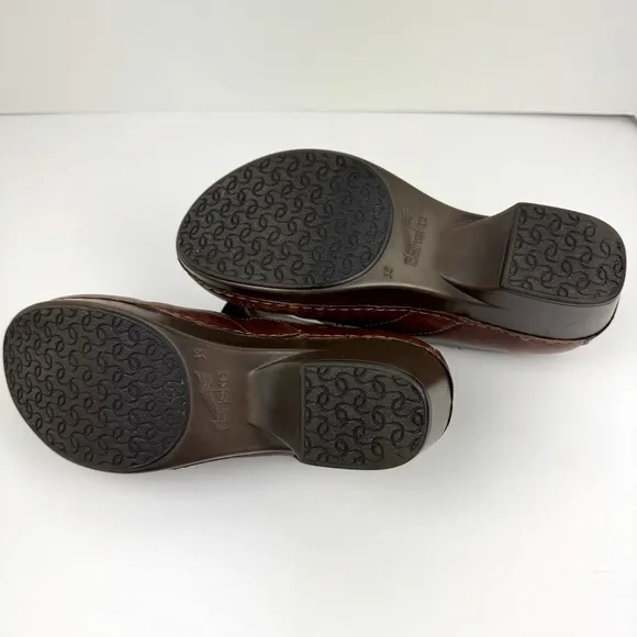 Dansko Tandy Mary Jane Clogs. Size EU 38. Brown Leather.