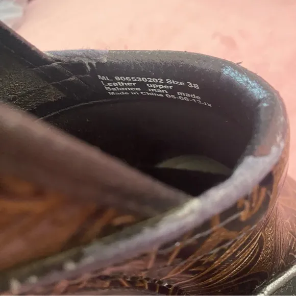 Dansko TOOLED LEATHER Embossed Professional Comfort Clogs Size 38 Women’s 7.5-8
