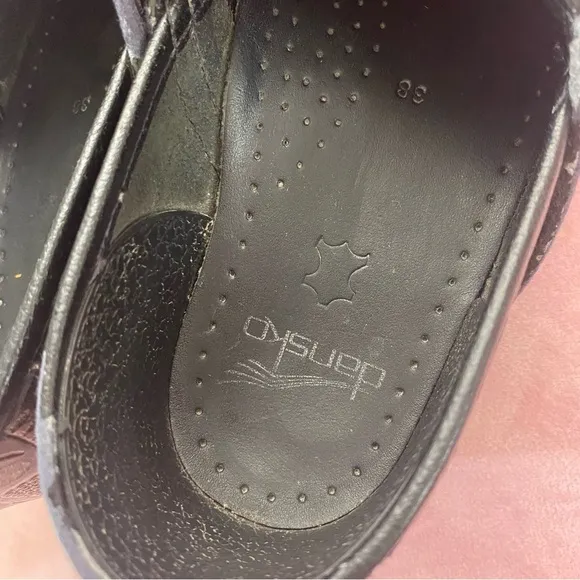 Dansko TOOLED LEATHER Embossed Professional Comfort Clogs Size 38 Women’s 7.5-8