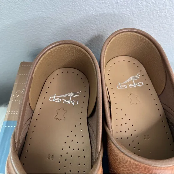 Dansko Twin Pro Clog Embroidered Leather Size 38 Dreams Adventure Tan Blue Boho