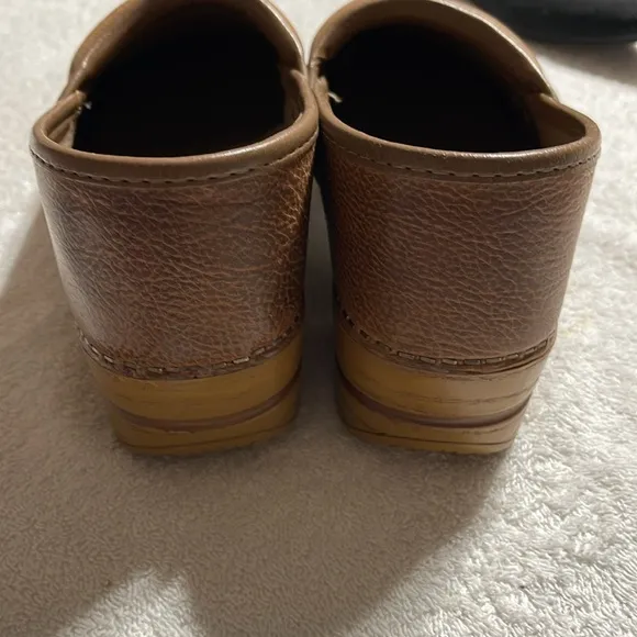 Dansko Twin Pro Clog Embroidered Leather Size 40 Dreams Adventure Tan Blue Boho