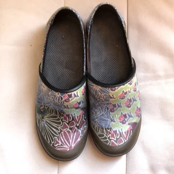 Dansko Vegan Floral Patchwork Fabric Water/Slip Resistant Clogs