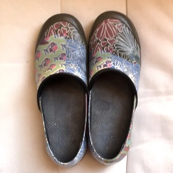 Dansko Vegan Floral Patchwork Fabric Water/Slip Resistant Clogs