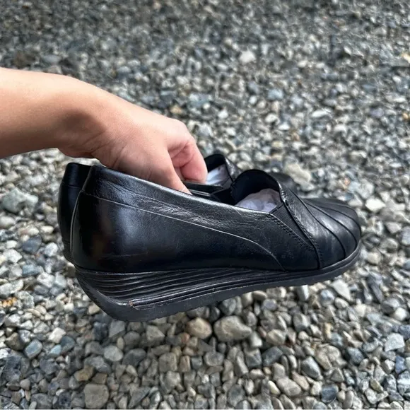 Dansko Wedge Casual Clogs Black Leather Upper Size 38, 7.5-8 US Women’s