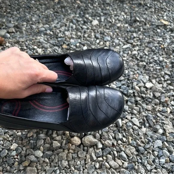 Dansko Wedge Casual Clogs Black Leather Upper Size 38, 7.5-8 US Women’s