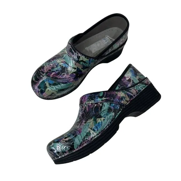Dansko Women Professional Patent Leather Clogs Multicolor Abstract Print SZ 40